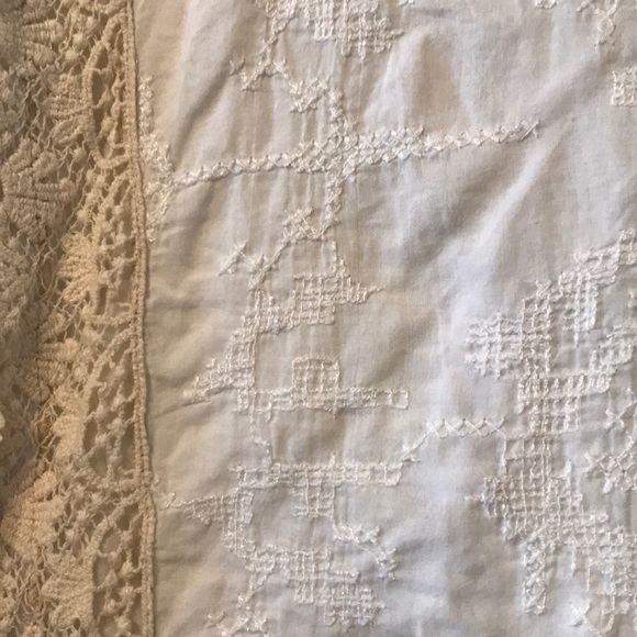 White Cream Top - Picture 2 of 3